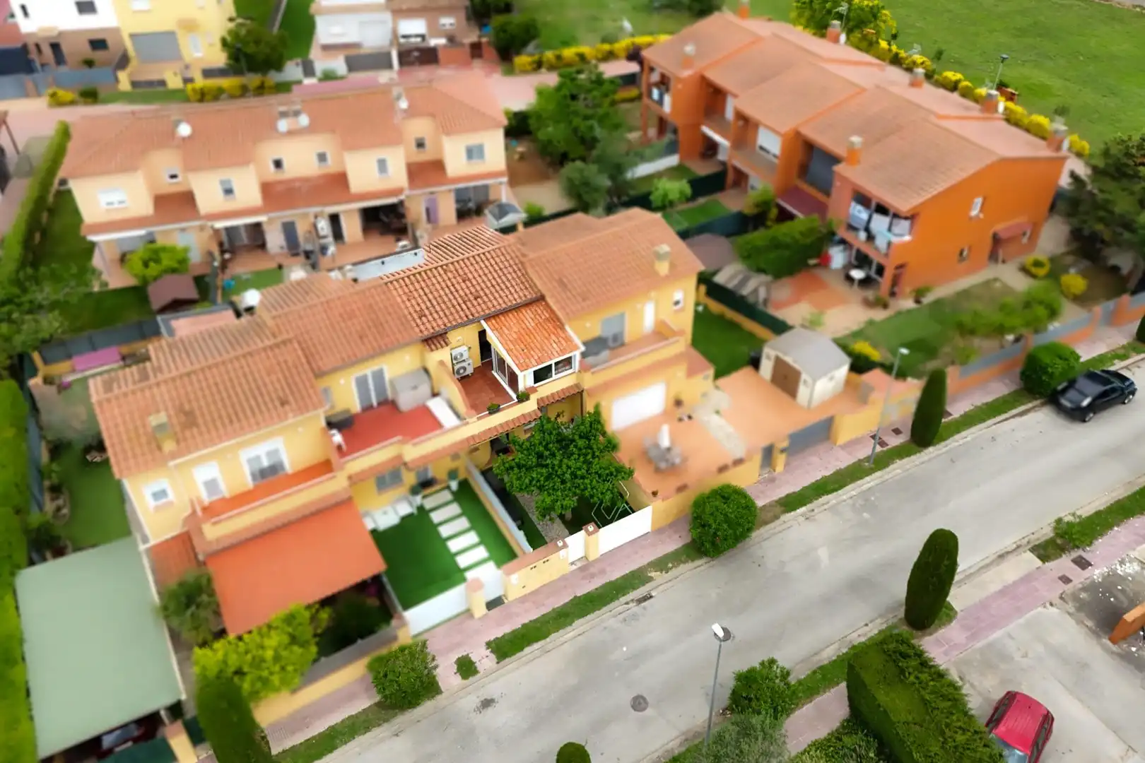 Vista exterior de Casa adosada en venda en Torroella de Fluvià amb Aire condicionat, Calefacció i Jardí privat