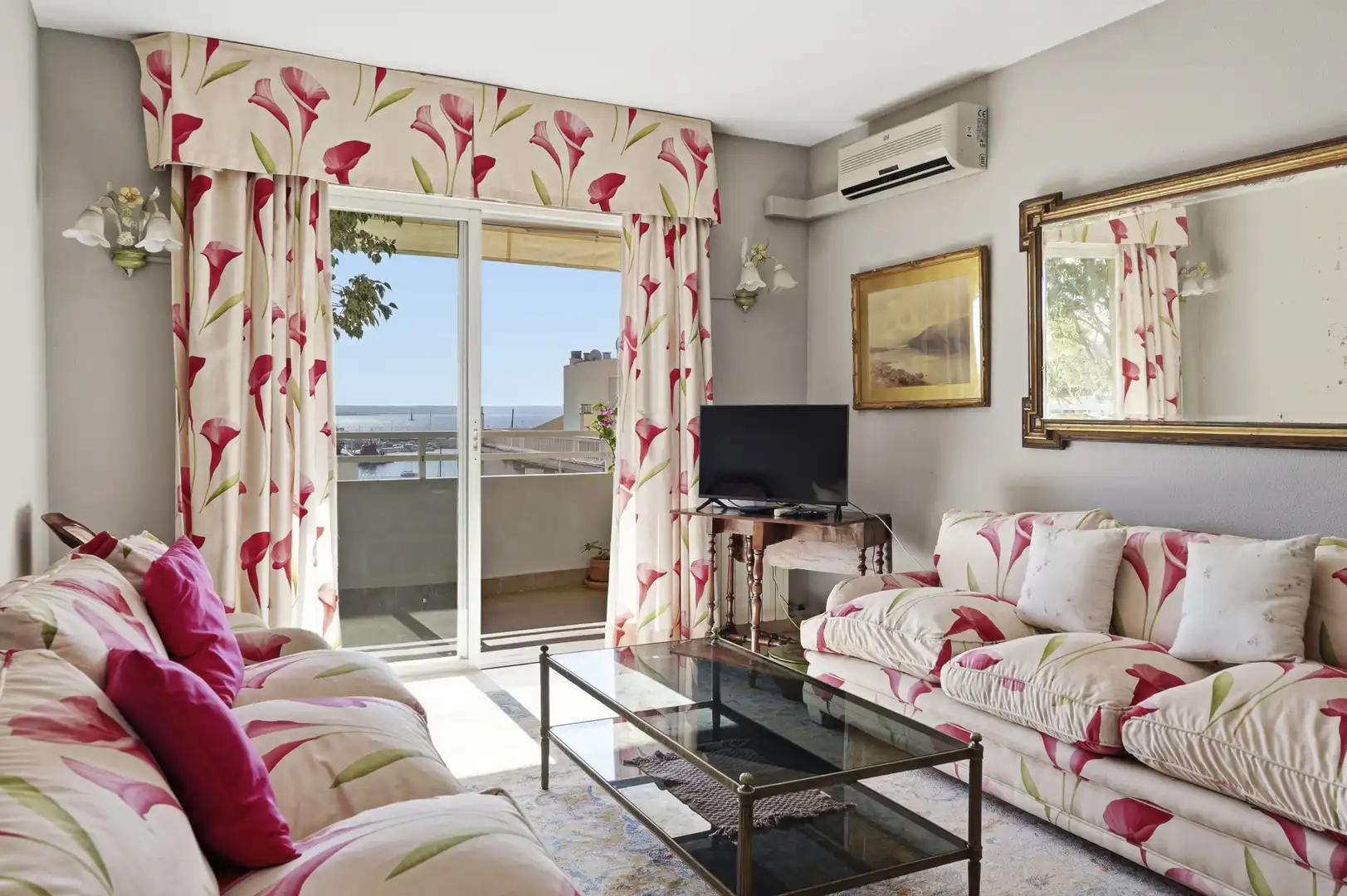 Living room of Apartments for sale in  Palma de Mallorca  with Air Conditioner, Heating and Terrace