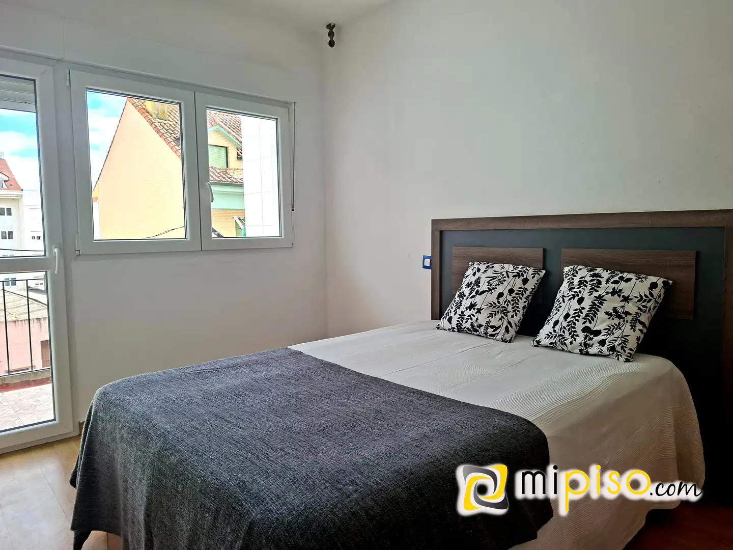 Habitación de Piso en venta en Santoña con Calefacción