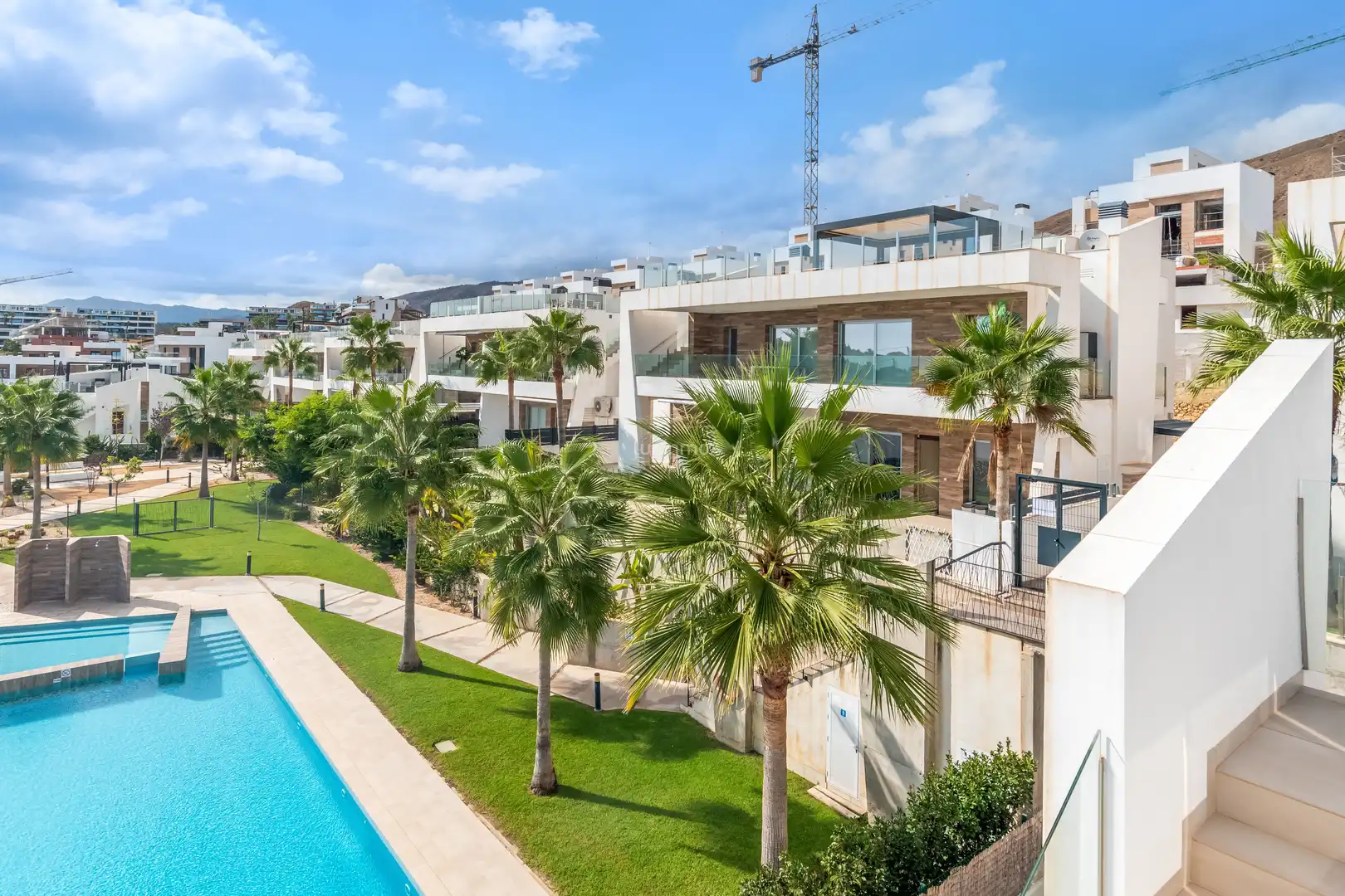 Vista exterior de Dúplex en venta en Finestrat con Aire acondicionado, Terraza y Trastero