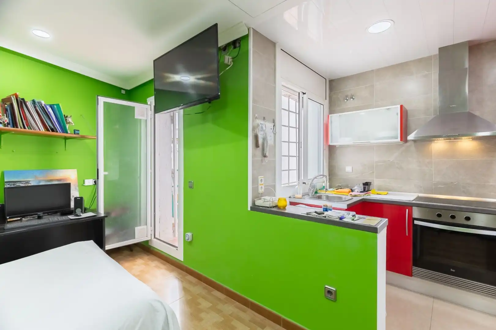 Cuina de Apartament en venda en Santa Coloma de Gramenet amb Aire condicionat, Calefacció i Traster
