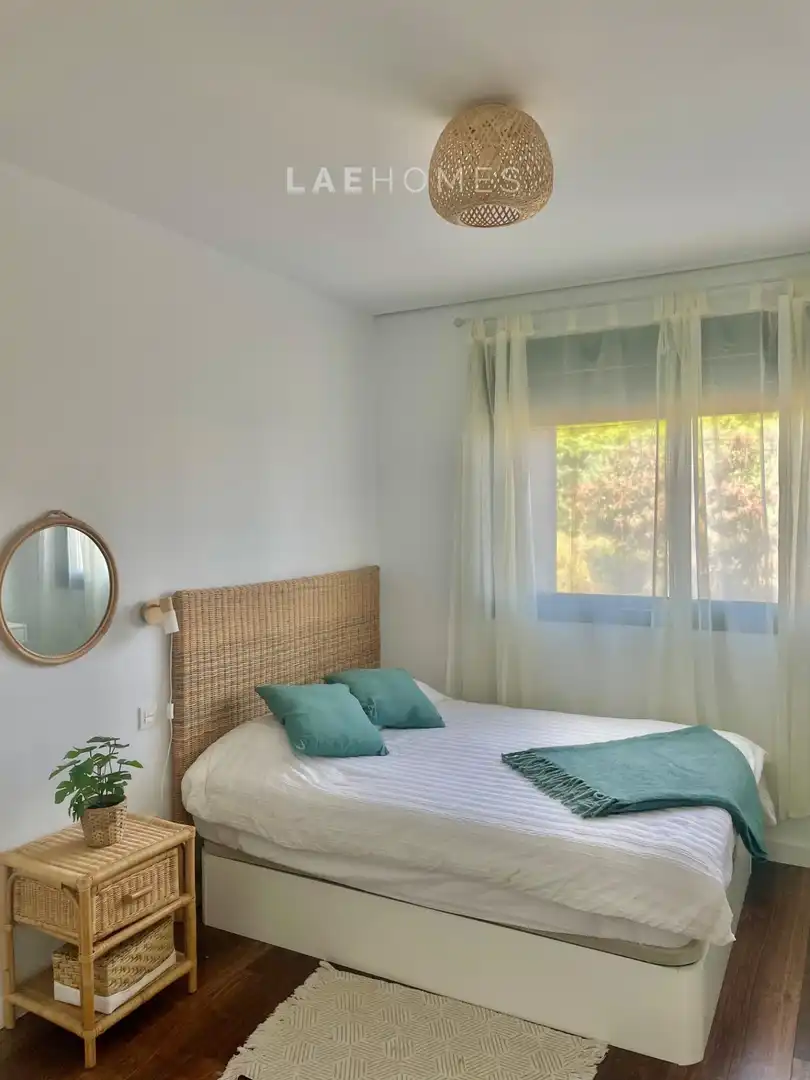 Habitación de Casa adosada en venta en Manilva con Aire acondicionado, Terraza y Trastero