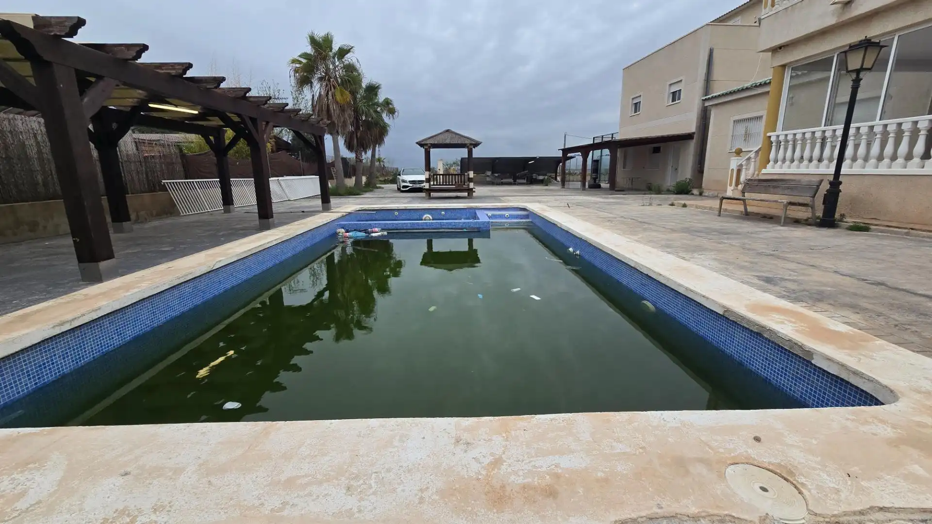 Piscina de Casa o xalet en venda en Elche / Elx amb Aire condicionat, Terrassa i Traster