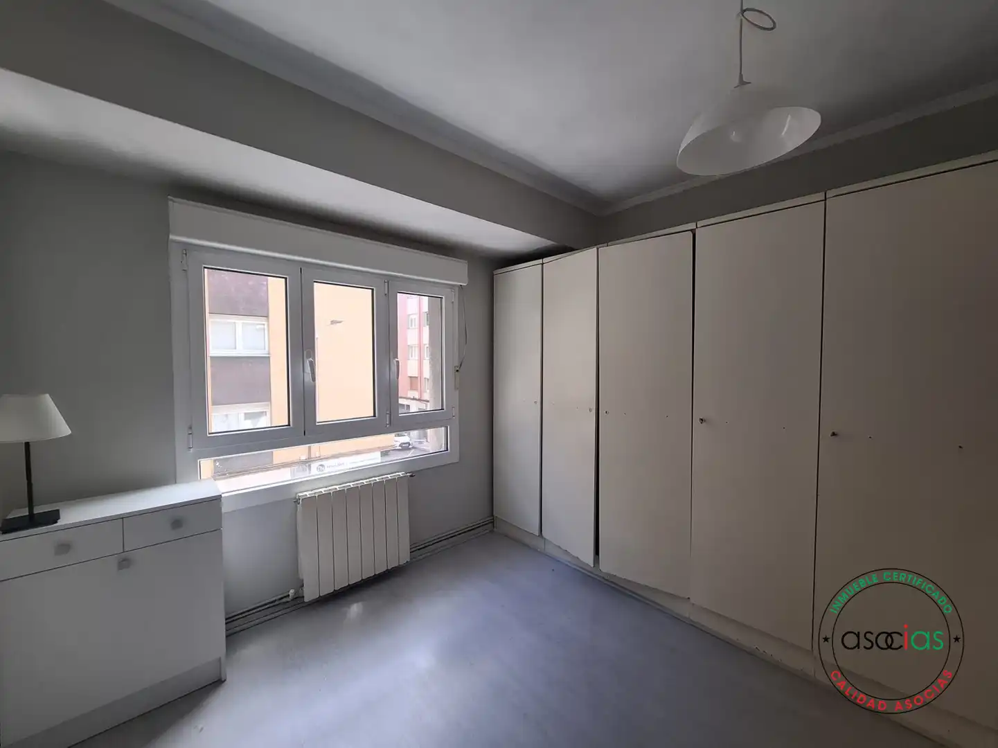 Habitación de Piso en venta en Gijón  con Calefacción