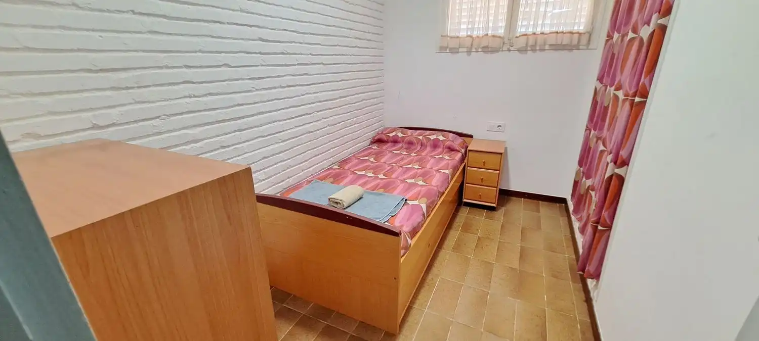 Schlafzimmer von Wohnung zum Verkauf in Salou mit Klimaanlage und Terrasse