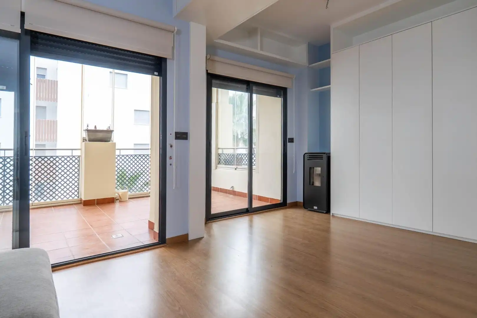 Habitación de Piso en venta en Motril con Terraza y Piscina comunitaria