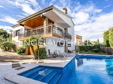 Haus mit Pool zum Verkauf in L'Aragai