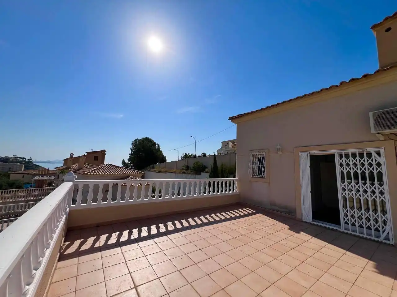 Terraza de Casa o chalet en venta en El Campello con Aire acondicionado, Calefacción y Jardín privado