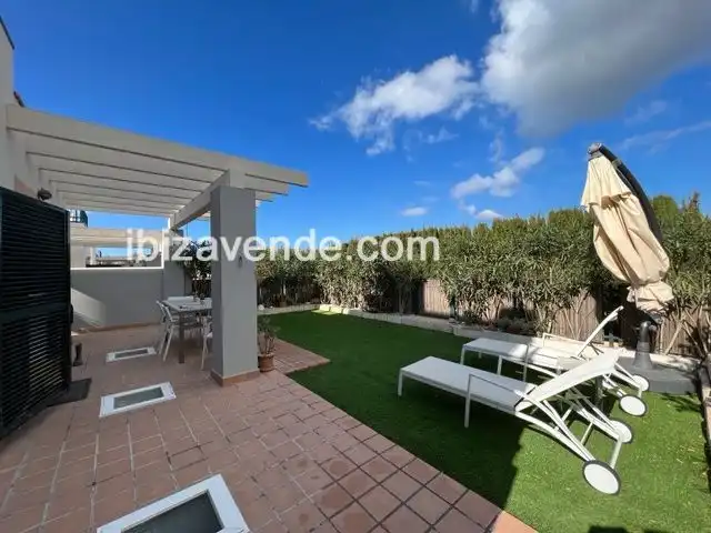 Detached house with pool for sale in Ferran