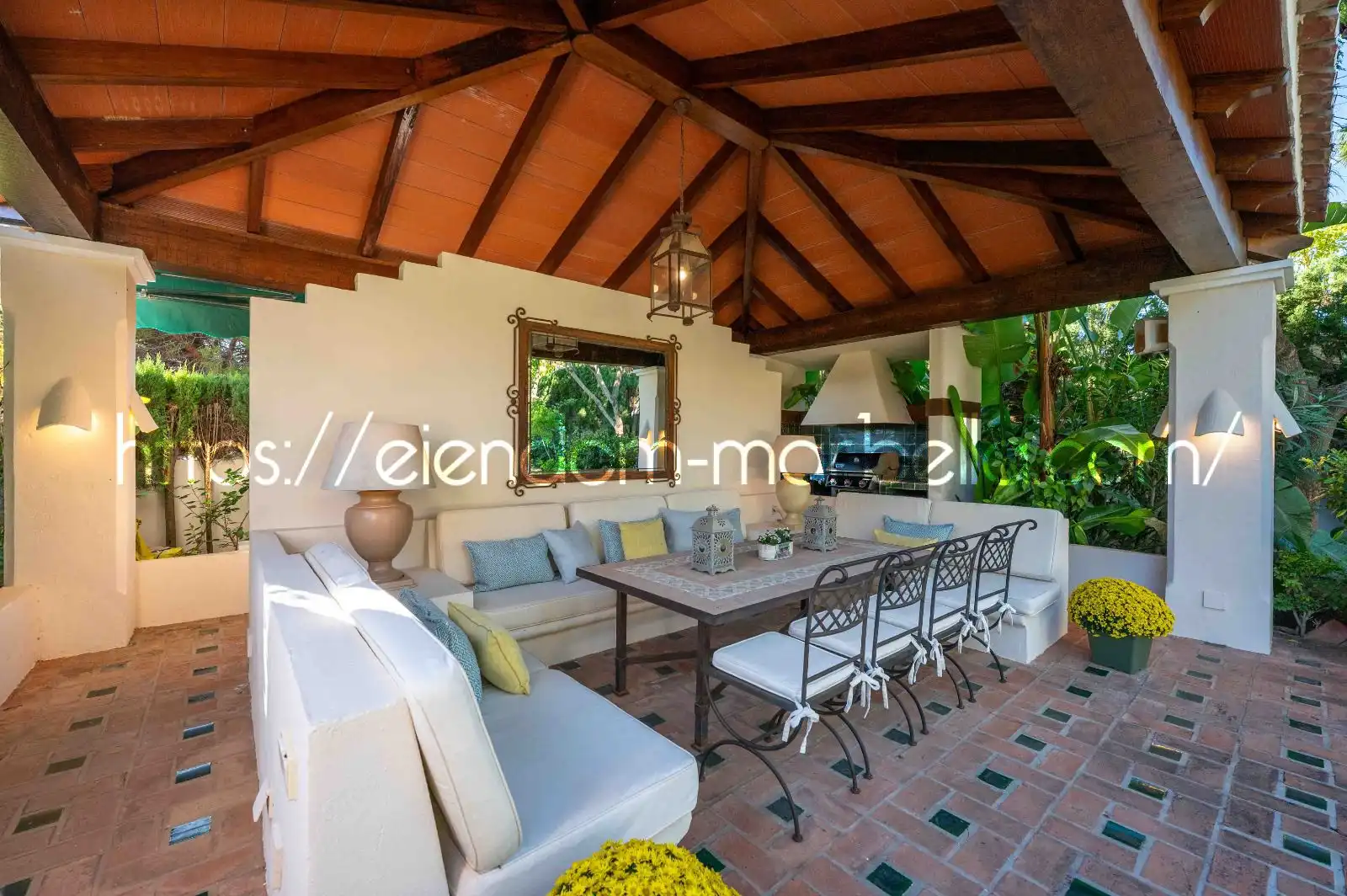 Garten von Haus oder Chalet zum Verkauf in Marbella mit Klimaanlage, Heizung und Privatgarten