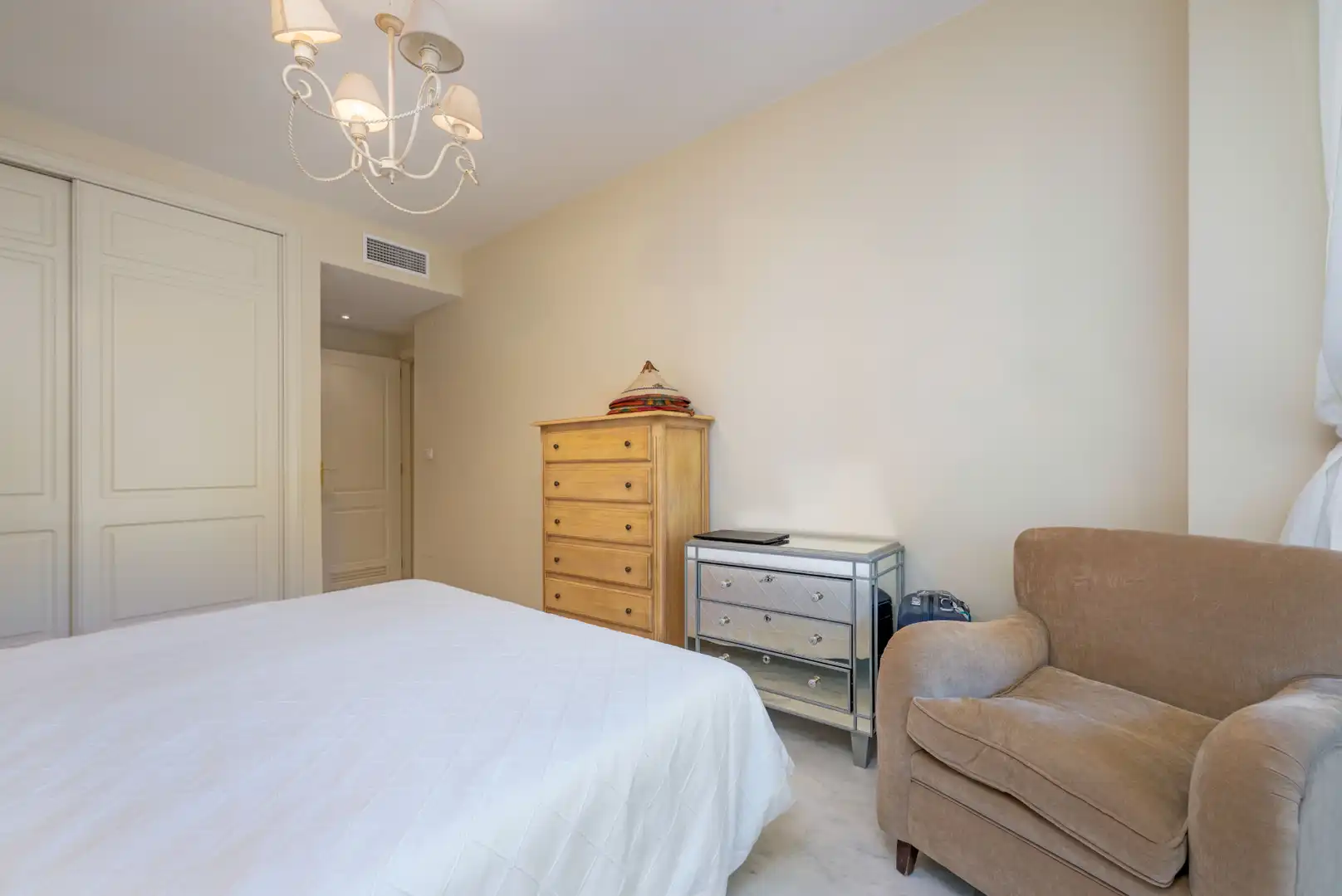 Bedroom of Ground floor for sale in Marbella  with Air Conditioner, Heating and Terrace