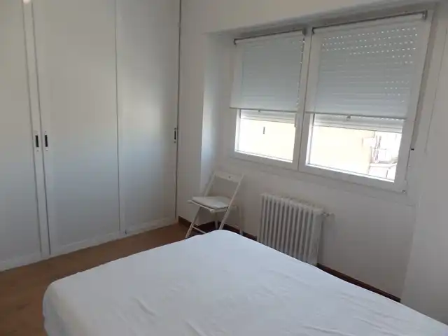 Schlafzimmer von Wohnung zur Miete in Madrid mit Heizung, Terrasse und Möbliert