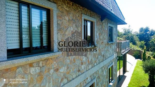 Casa-chalet en Venta en Priegue