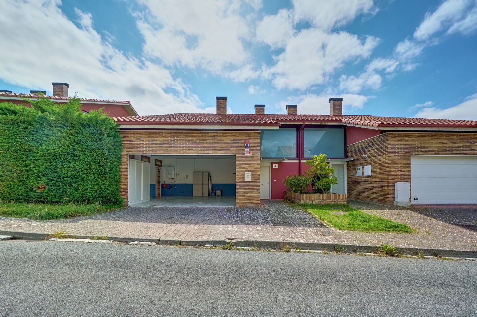 Vista exterior de Casa o chalet en venta en Egüés con Terraza