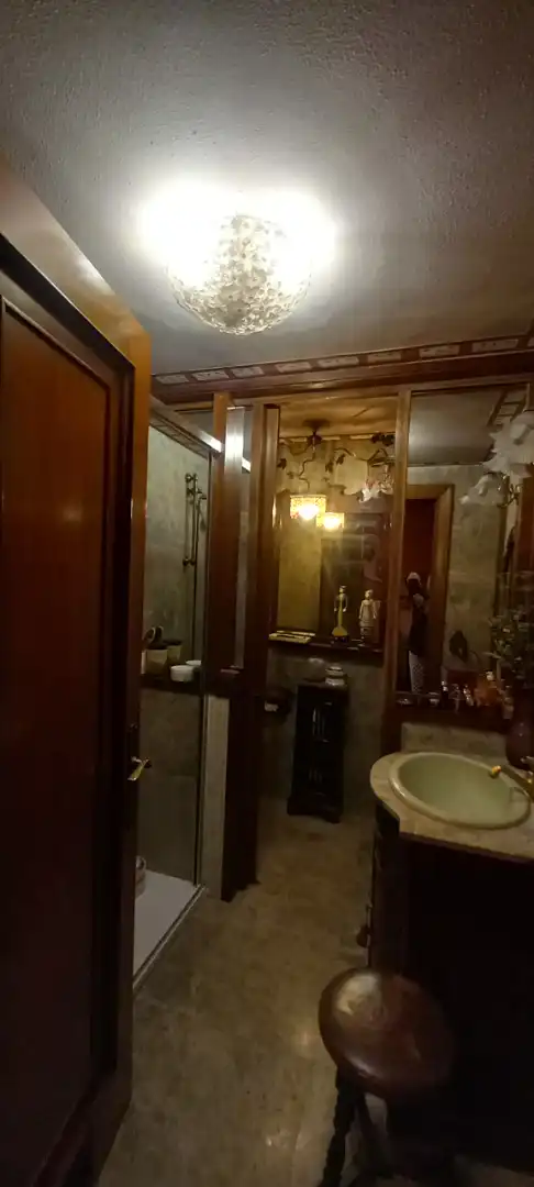 Baño de Piso en venta en Gijón  con Calefacción, Parquet y Terraza