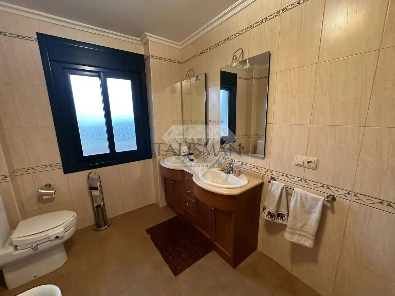 Bathroom of Houses for sale in Marín  with Heating, Private garden and Parquet flooring