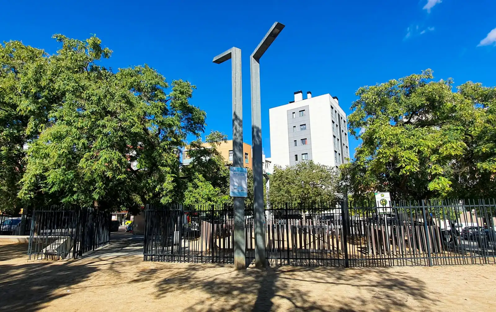 Außenansicht von Wohnung zum Verkauf in L'Hospitalet de Llobregat