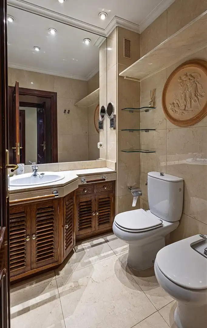 Badezimmer von Wohnung zum Verkauf in Valladolid mit Heizung