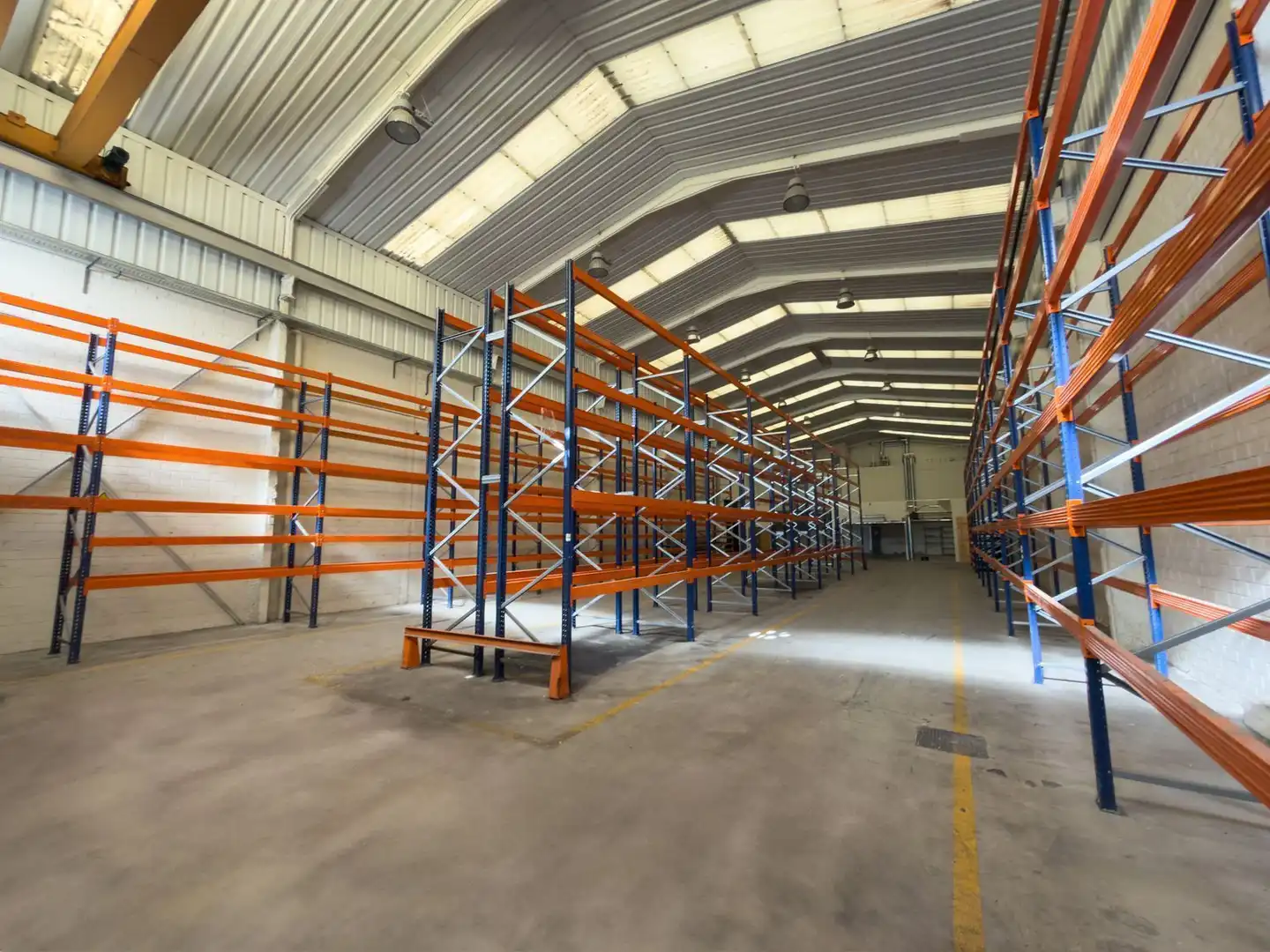 Gemischtgenutztes Gebäude zum Verkauf in Montserrat - Parque Empresarial, imagen 42