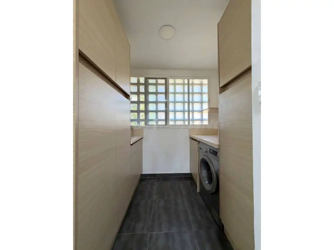 Cocina de Piso en venta en La Línea de la Concepción con Terraza, Amueblado y Alarma