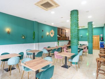Local comercial en traspàs a Av dels reis catolics 117