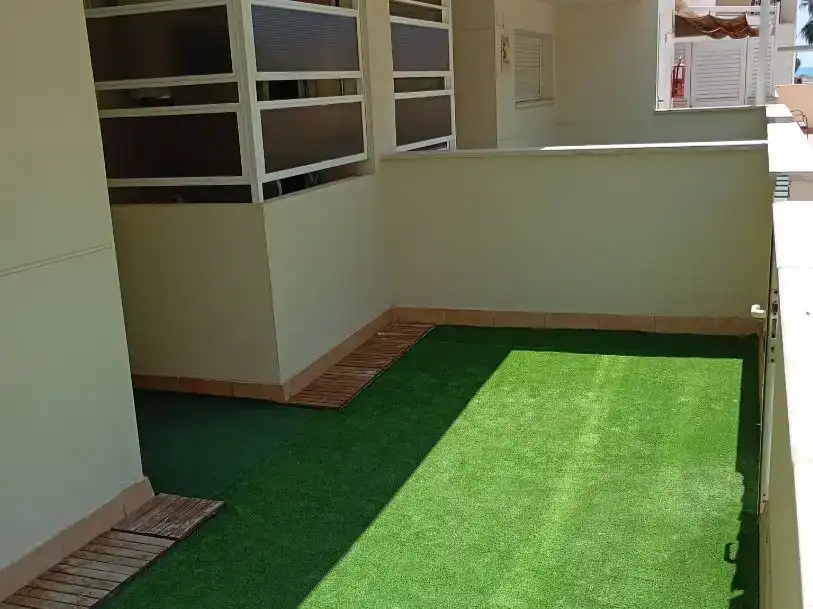 Terrassa de Pis de lloguer en Moncofa amb Aire condicionat, Piscina i Balcó