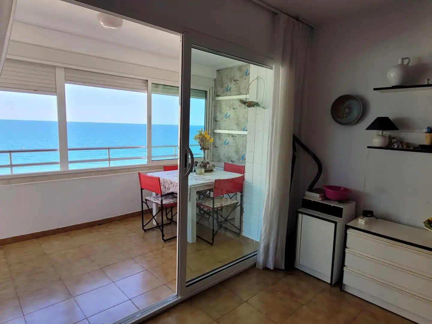 Menjador de Apartament en venda en Alicante / Alacant amb Jardí privat, Terrassa i Traster