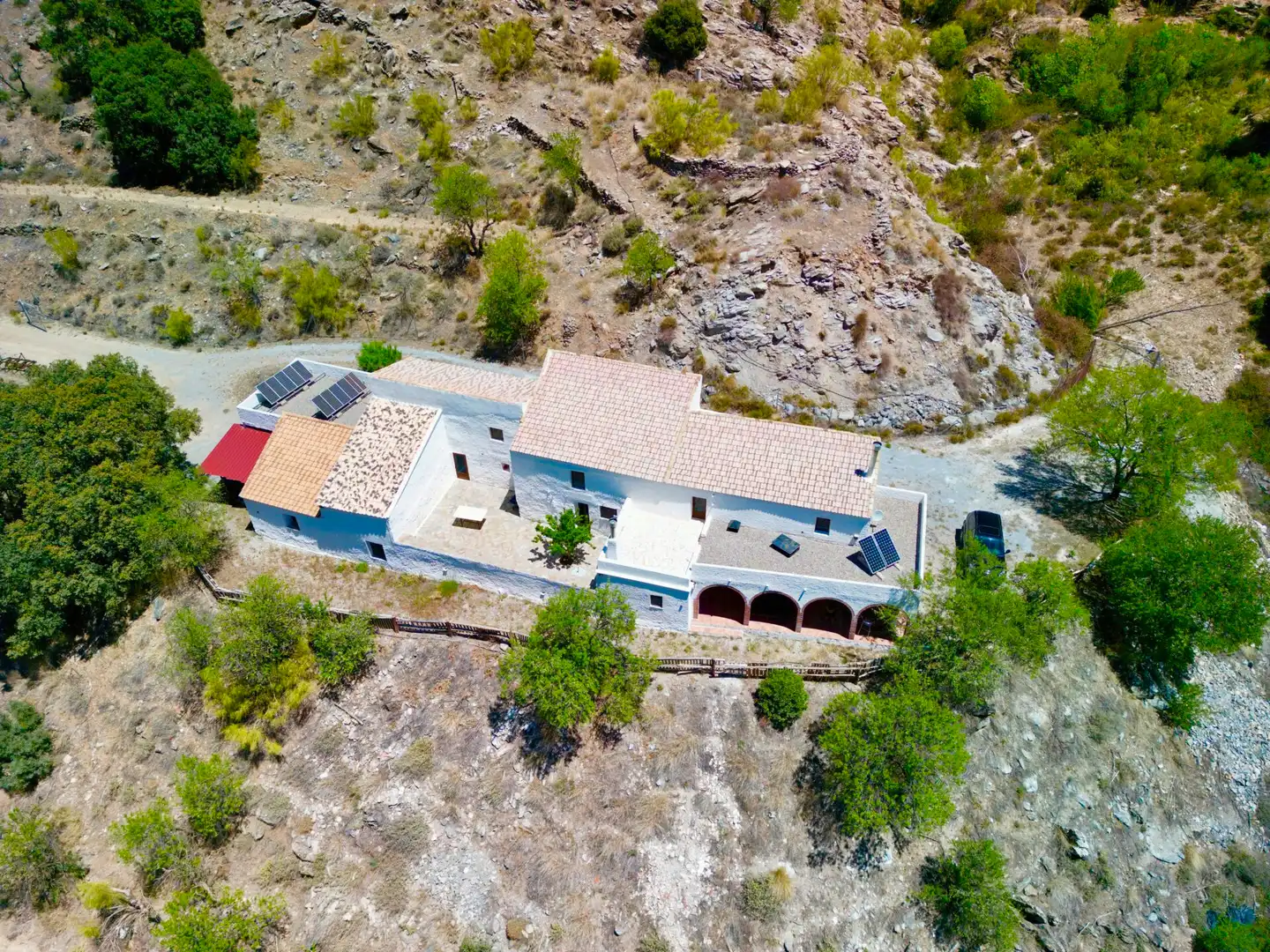Vista exterior de Finca rústica en venda en Sierro amb Aire condicionat, Calefacció i Jardí privat