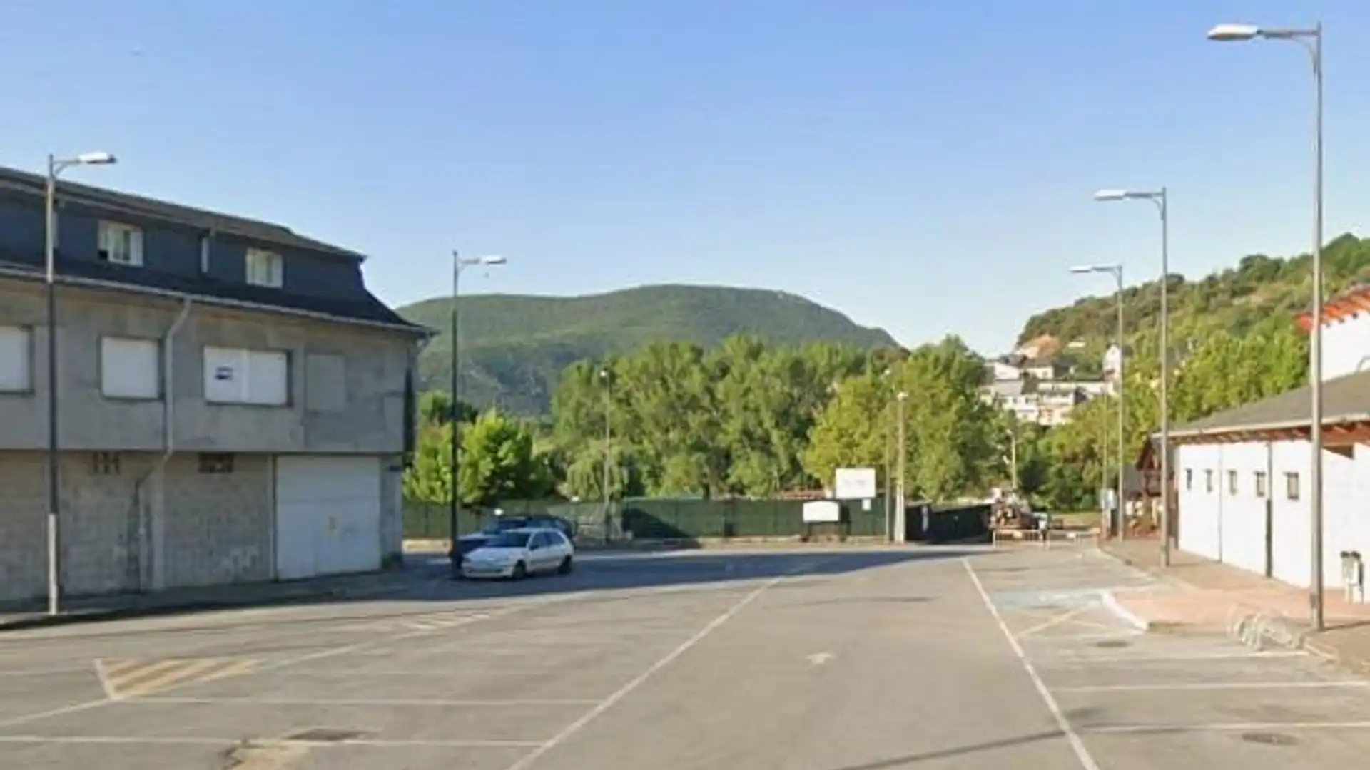 Parking of Houses for sale in Toral de los Vados  with Private garden