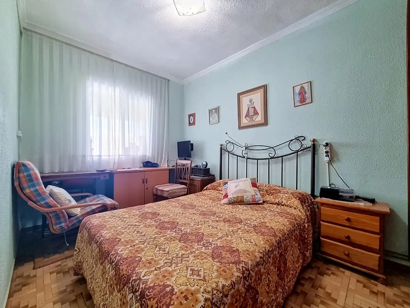 Bedroom of Flat for sale in Madrid  with Air Conditioner, Heating and Furnished