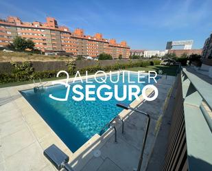 Swimming pool of Flat to rent in  Madrid Capital  with Air Conditioner, Heating and Storage room