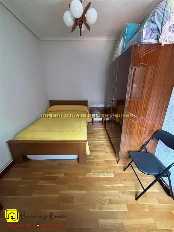 Habitación de Piso en venta en Salamanca con Calefacción, Trastero y Amueblado