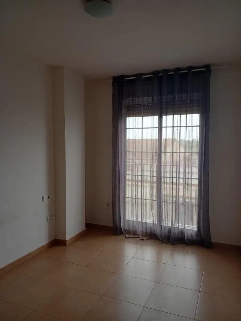 Habitación de Piso de alquiler en Murcia con Trastero y Lavadora