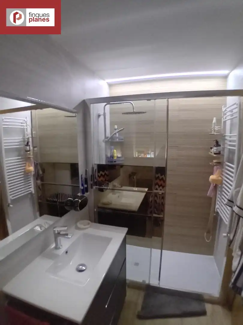 Baño de Piso en venta en Ribera d'Urgellet con Calefacción, Trastero y Amueblado