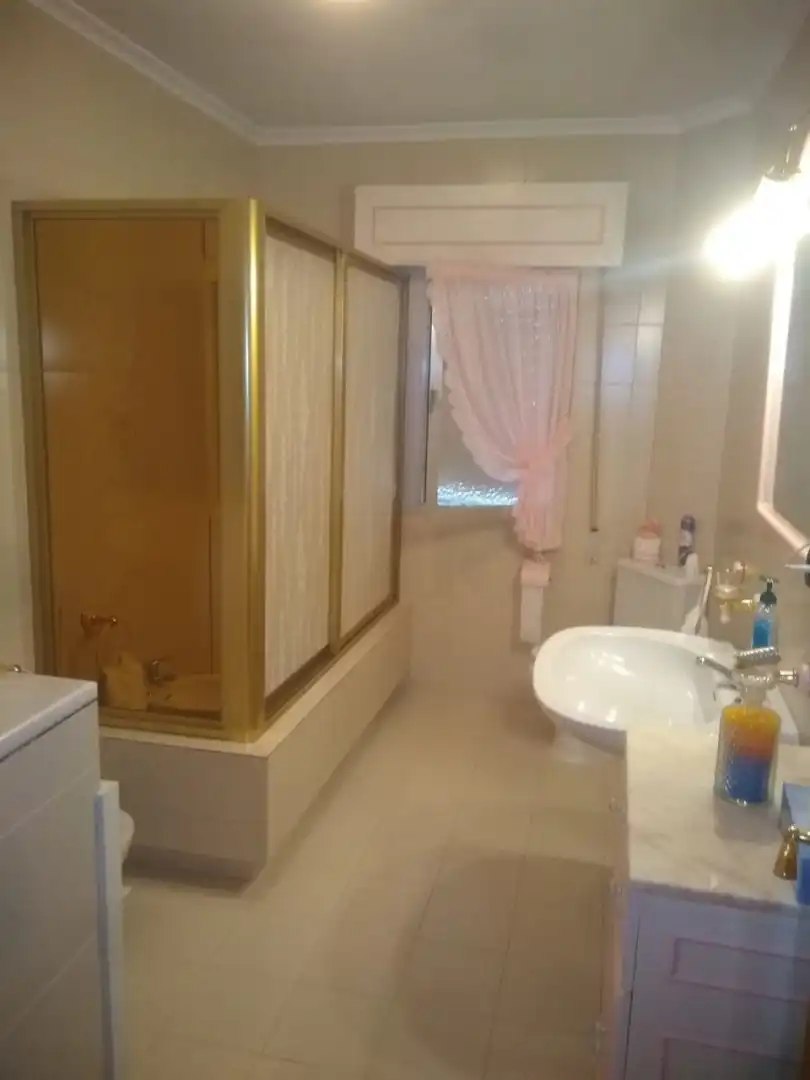 Bany de Casa o xalet en venda en Husillos  amb Terrassa