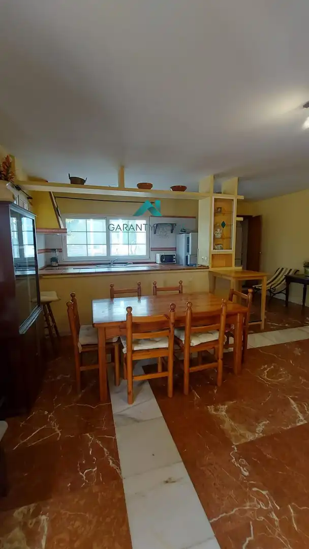 Cuina de Casa o xalet en venda en Dos Hermanas amb Aire condicionat, Jardí privat i Traster