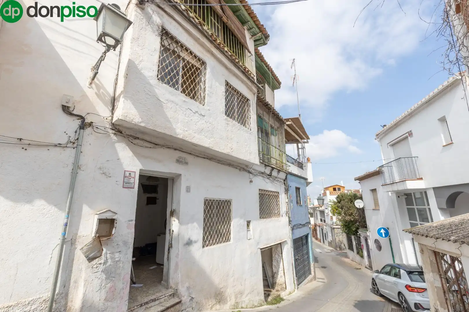 Exterior view of Houses for sale in Granada
