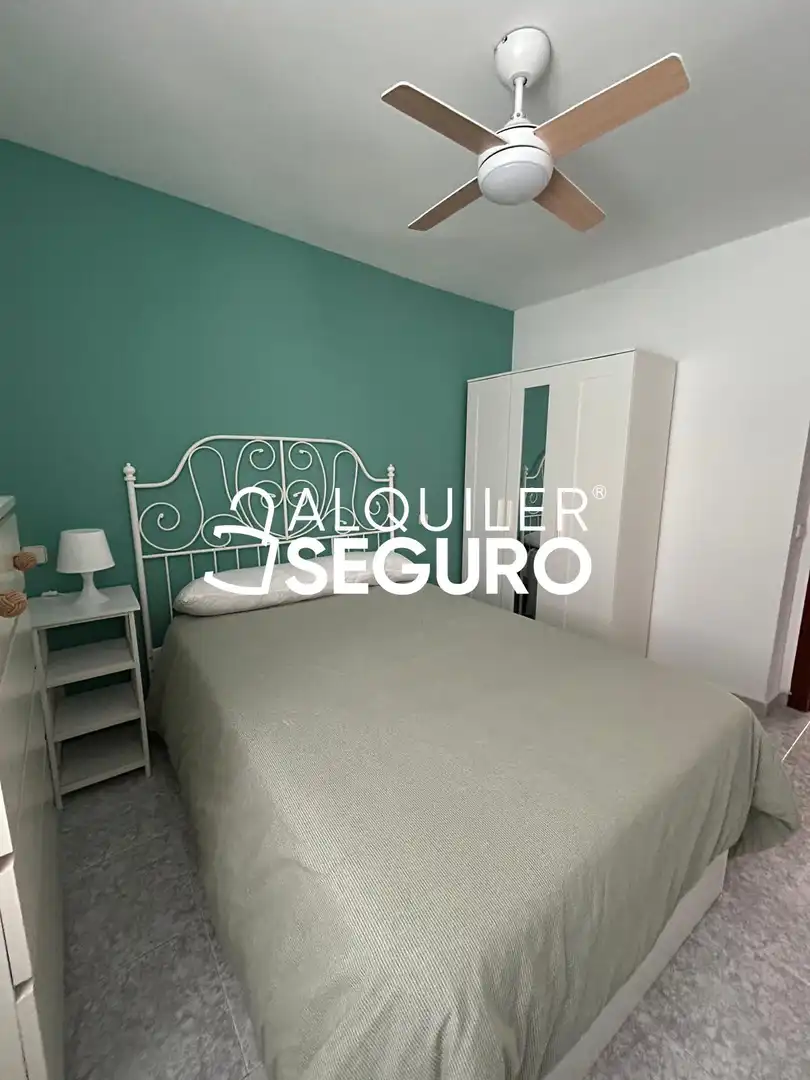 Habitación de Piso de alquiler en Alcalá de Henares con Aire acondicionado, Calefacción y Terraza