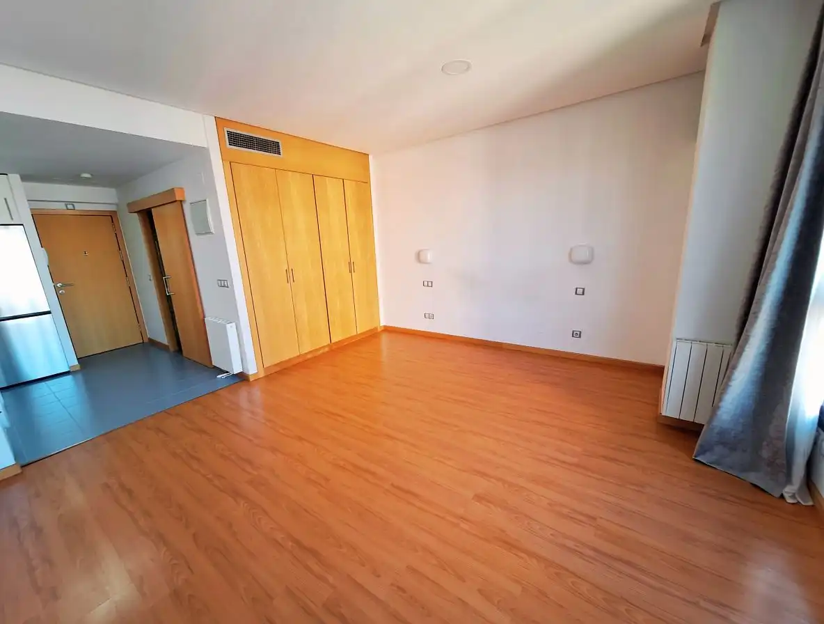 Wohnung zur Miete in Hortaleza