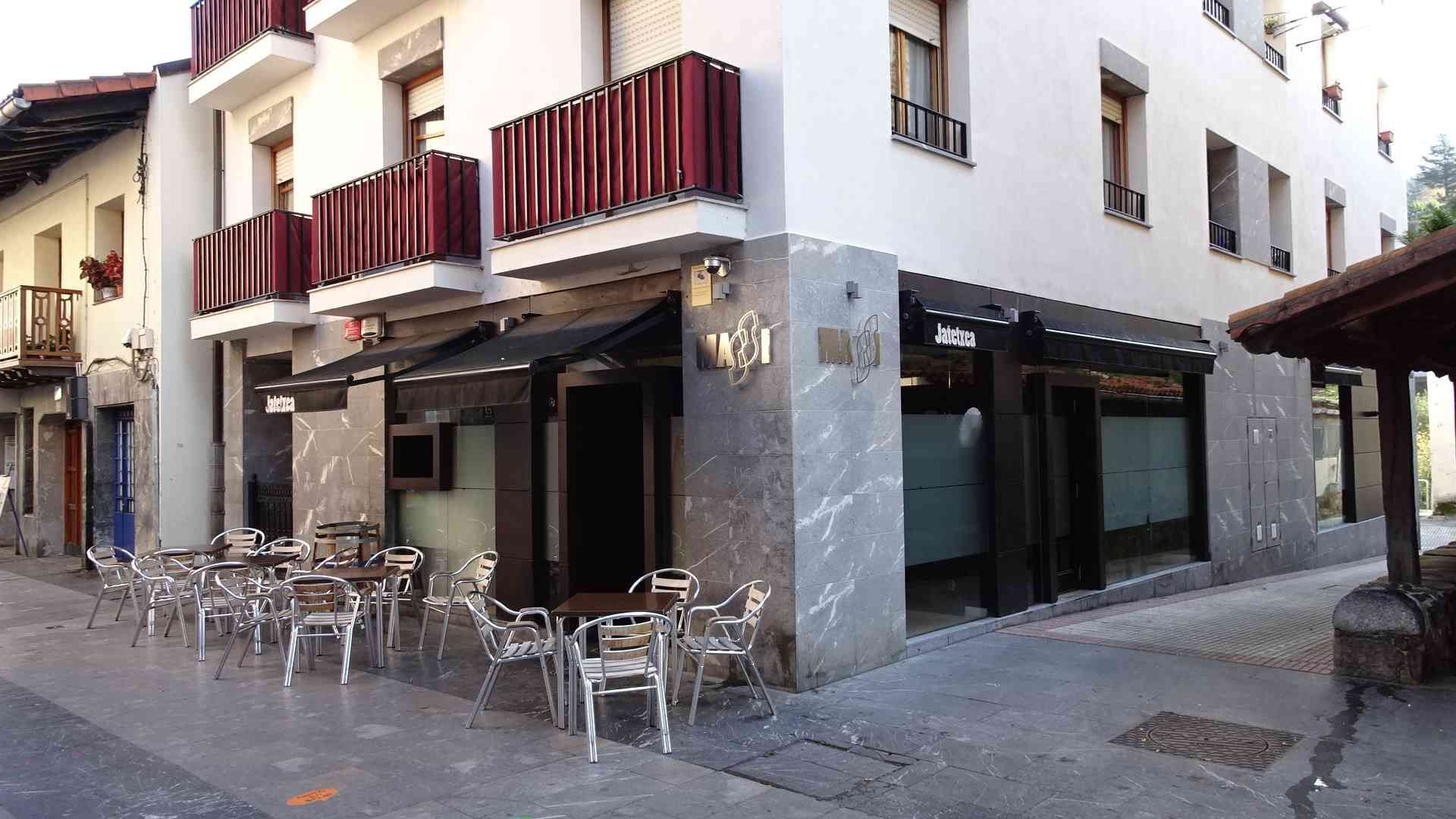 Premises for sale in Ugao- Miraballes