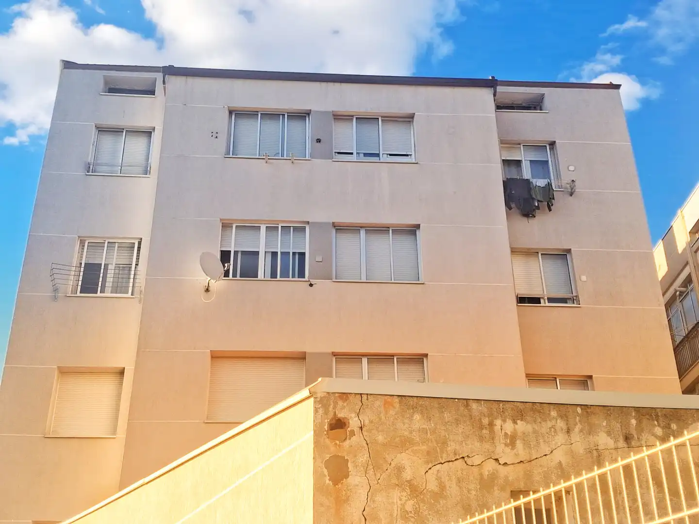 Vista exterior de Piso en venta en Aranda de Duero con Calefacción, Trastero y Horno