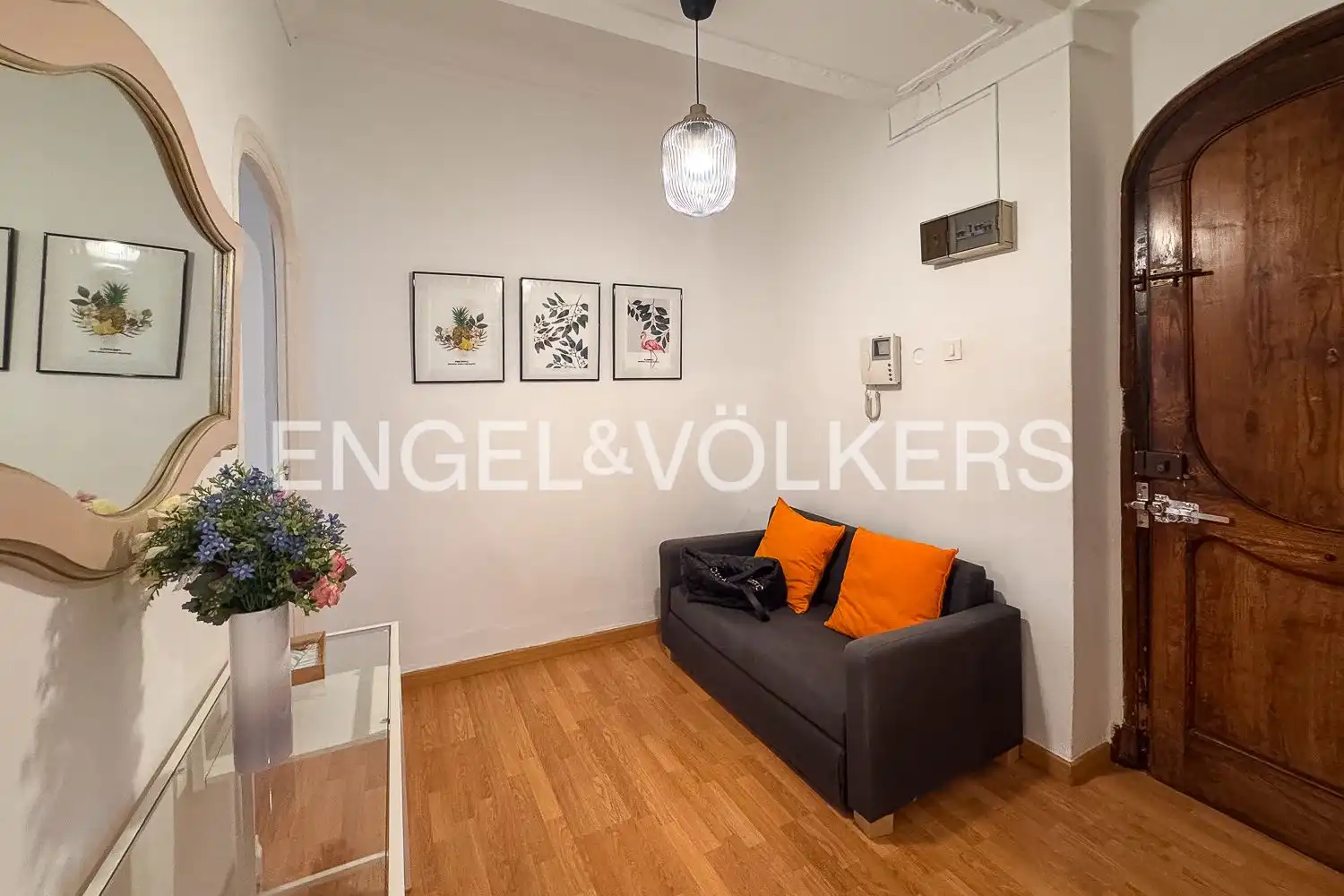 Sala d'estar de Pis de lloguer en Valencia amb Aire condicionat, Calefacció i Moblat