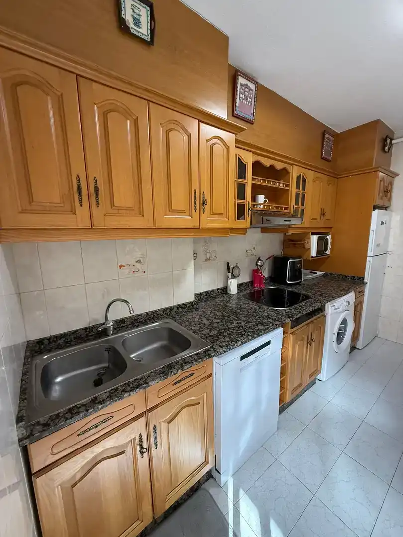 Flat for rent in Calle los Claveles, 10, Zona Alta