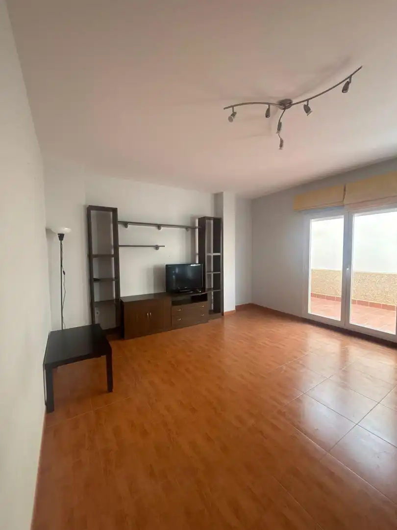 Wohnzimmer von Wohnung zur Miete in Valdepeñas