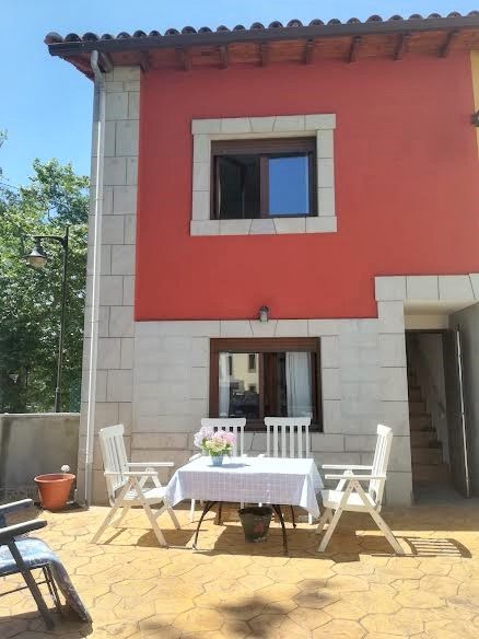 Single-family semi-detached to rent in Celoriu, Celorio - Poó - Parres