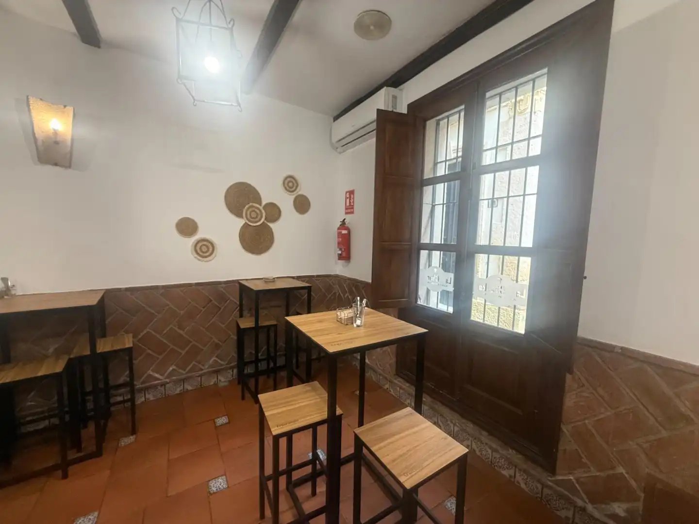 Business premises for transfer in Calle Calle Trajano, imagen 3