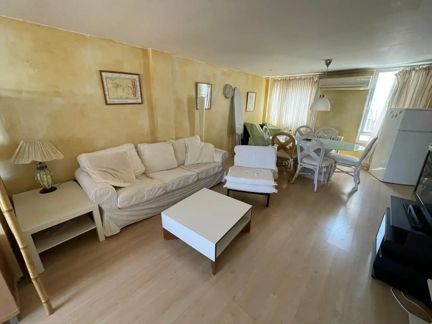 Living room of Apartments for sale in Zaragoza  with Air Conditioner, Heating and Parquet flooring