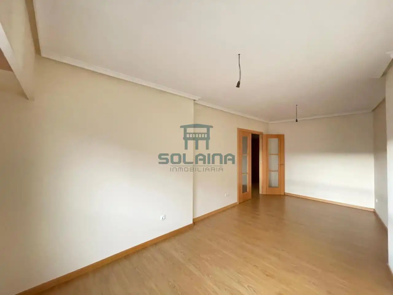 Flat with lift for sale in San Cibrao das Viñas, imagen 3