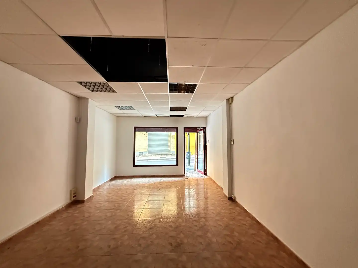 Geschaftsraum zum Verkauf in Zaragoza