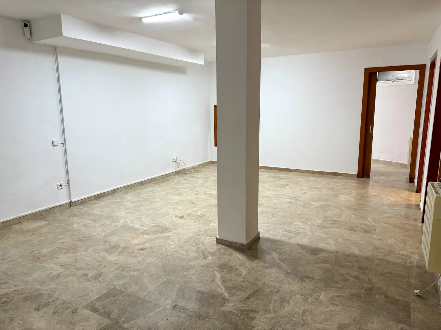Wohnung zum Verkauf in Barcelona mit Heizung, Terrasse und Alarm